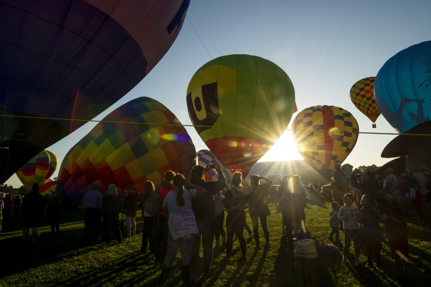 090219-news-liftoffballoons 04.jpg